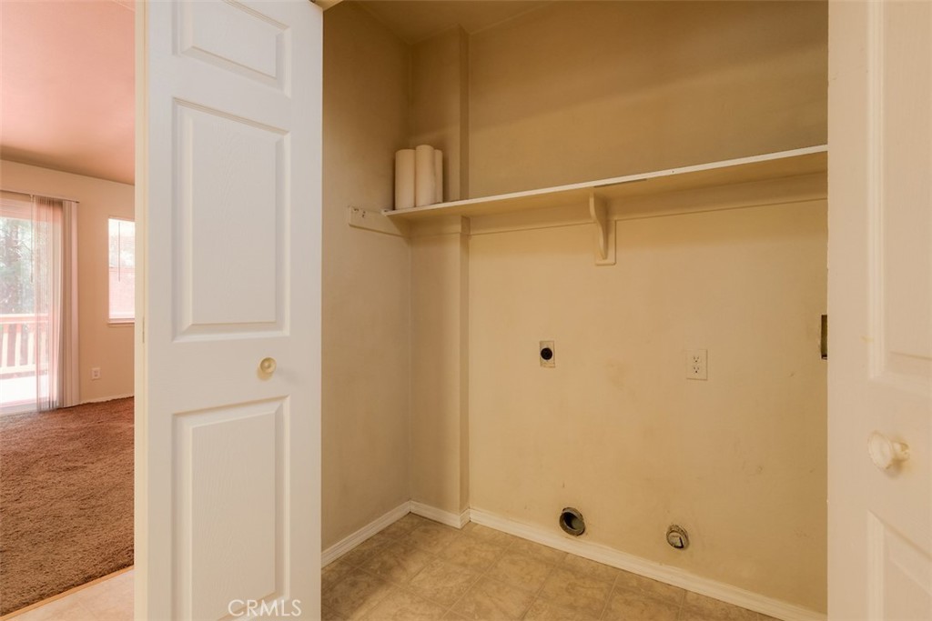 14579 Carnegie