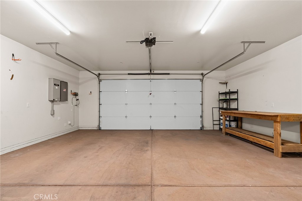 7171 Beverly