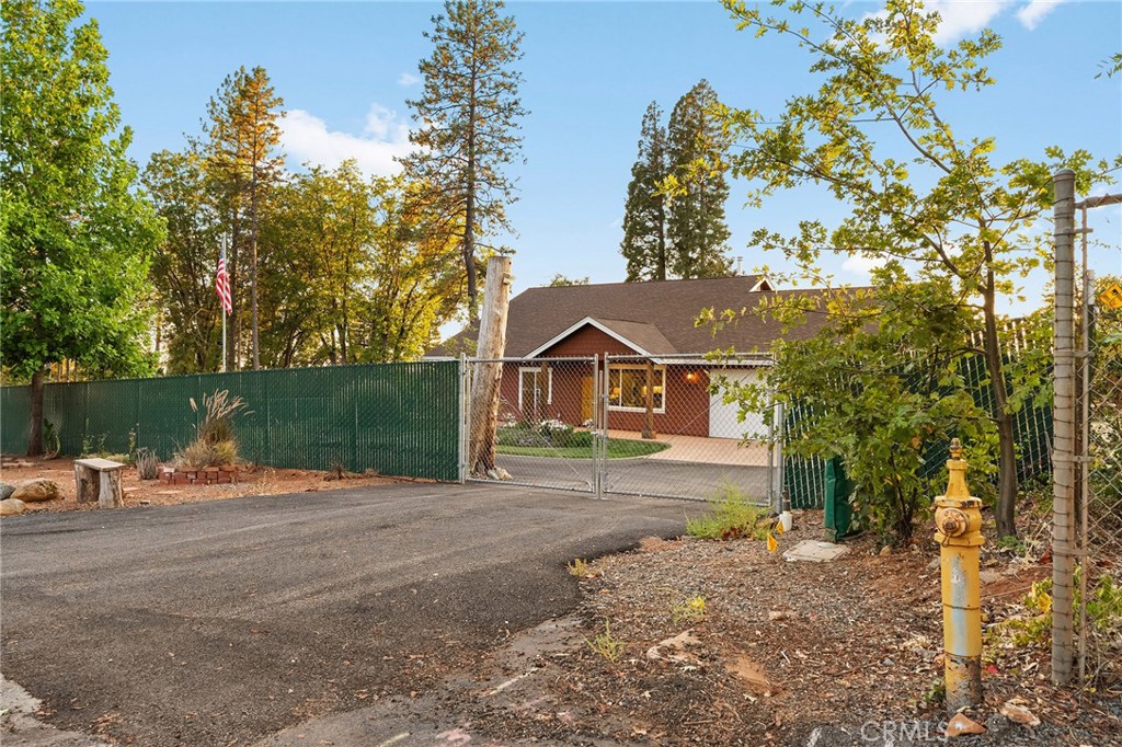 7171 Beverly