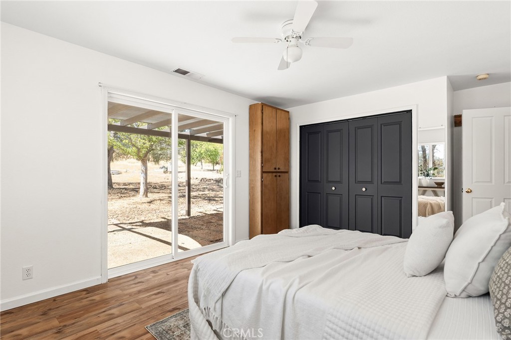 4706 Foster
