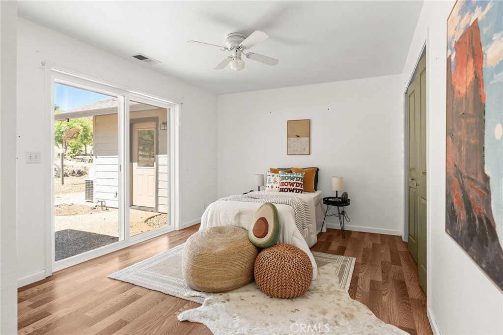 4706 Foster