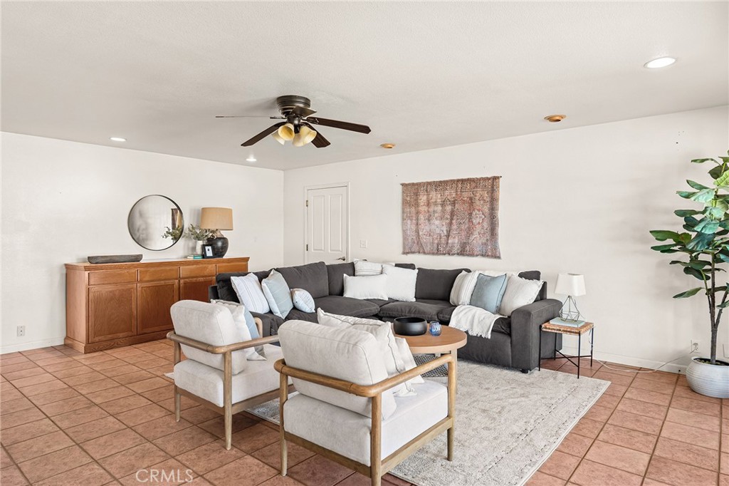 4706 Foster
