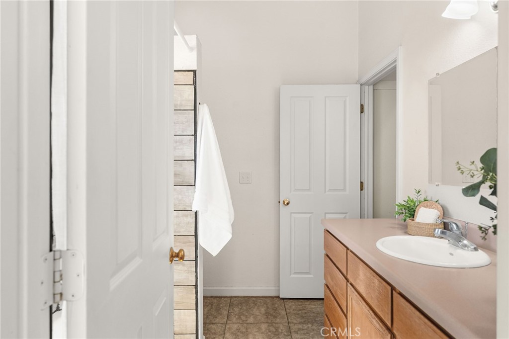 4706 Foster