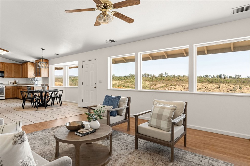 4706 Foster