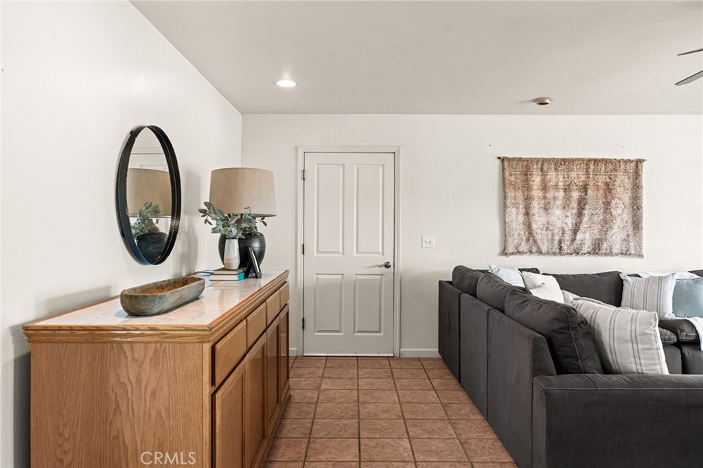 4706 Foster