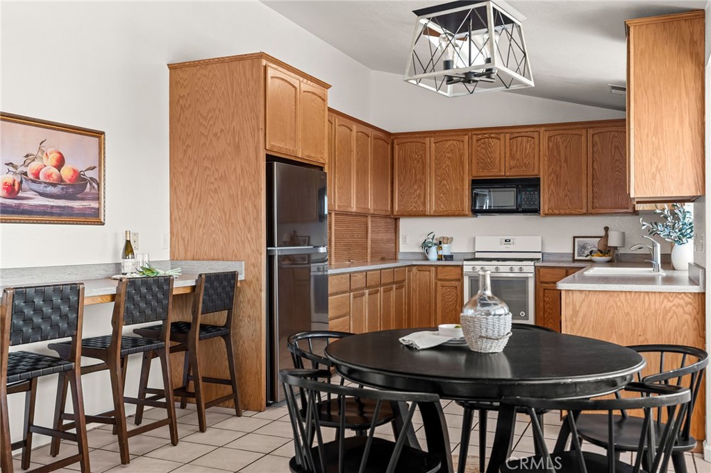 4706 Foster