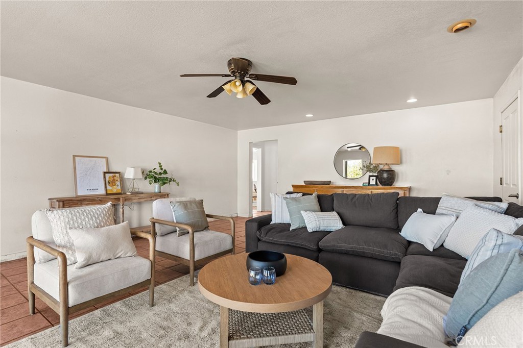 4706 Foster
