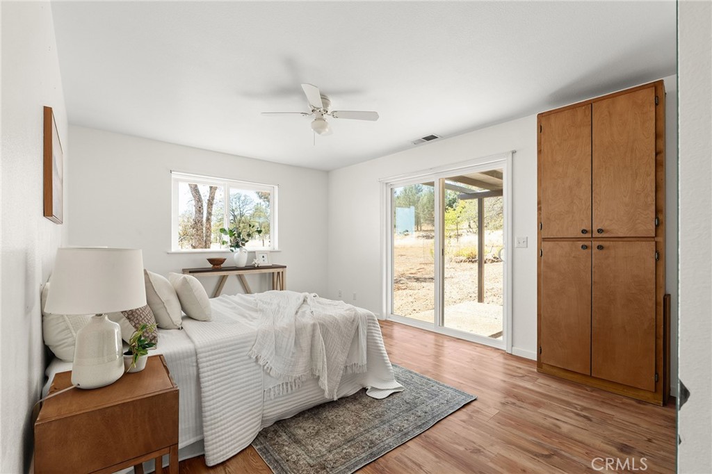 4706 Foster
