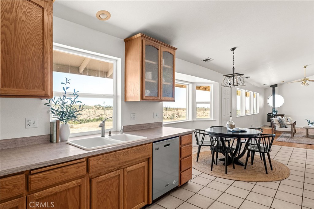 4706 Foster