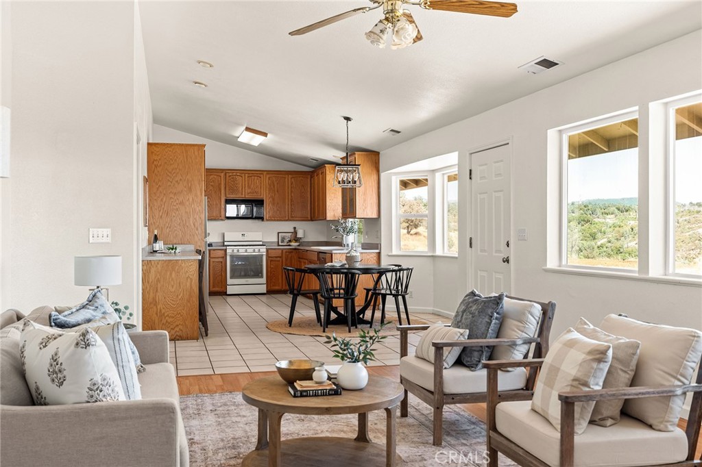4706 Foster