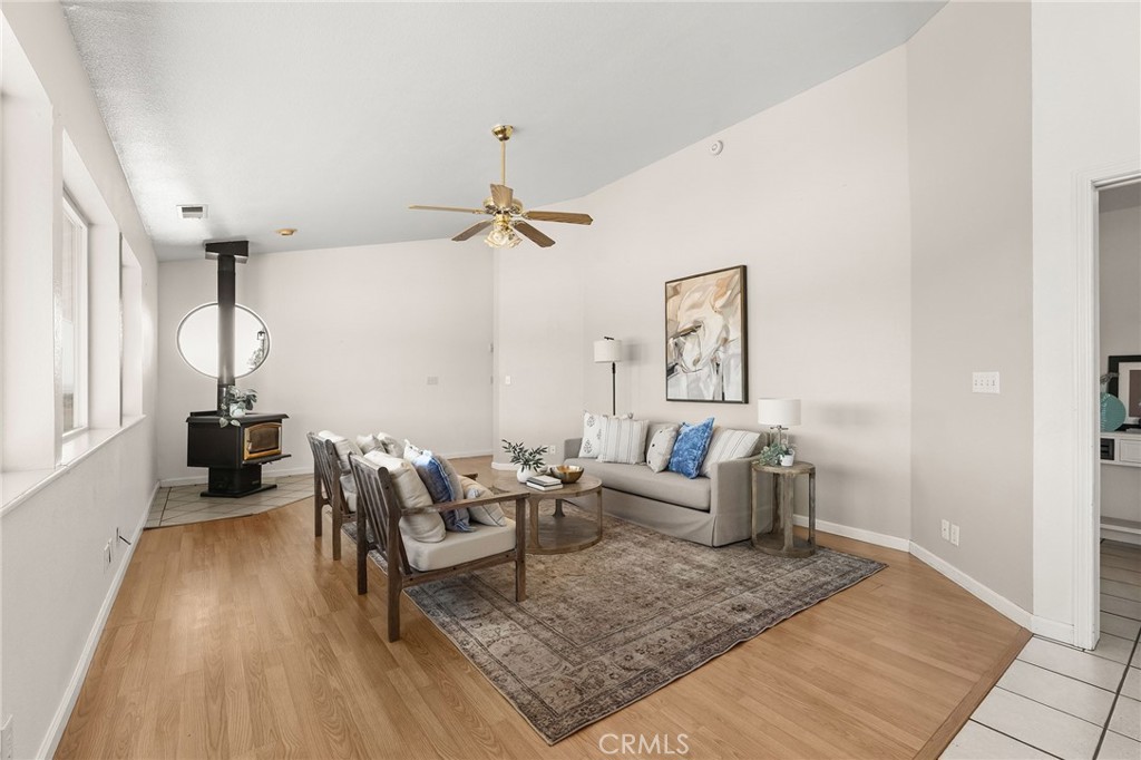 4706 Foster