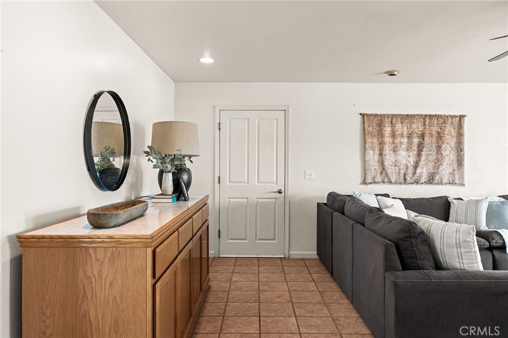 4706 Foster