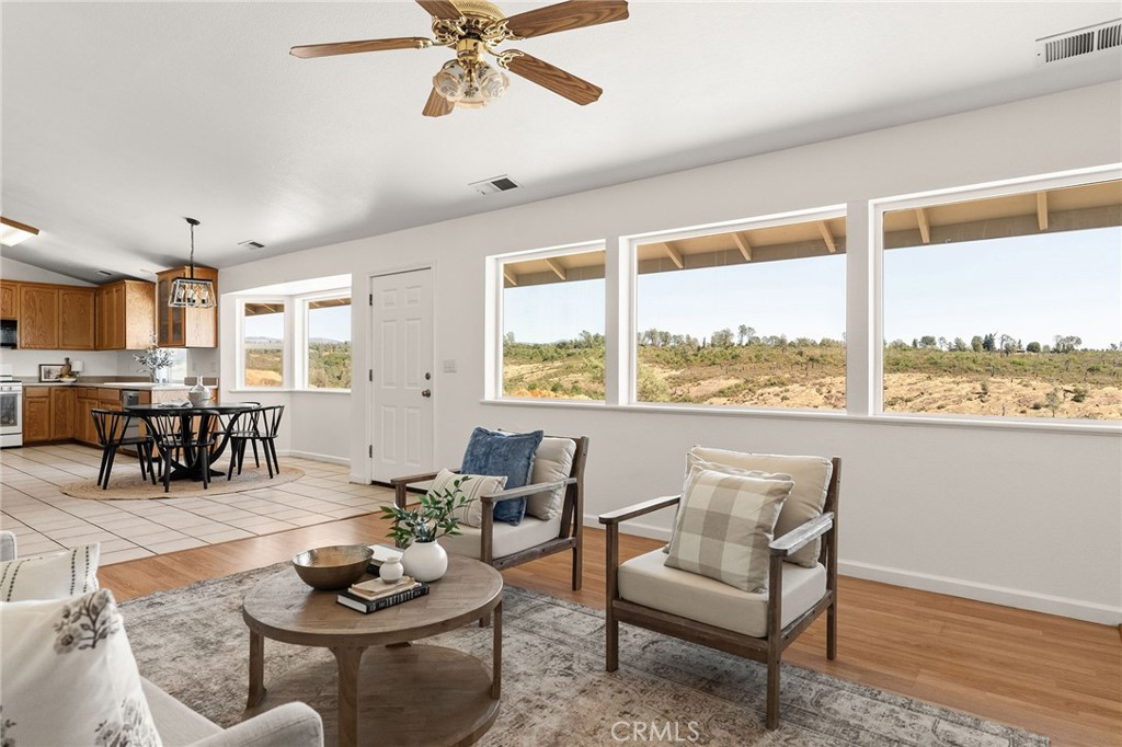 4706 Foster