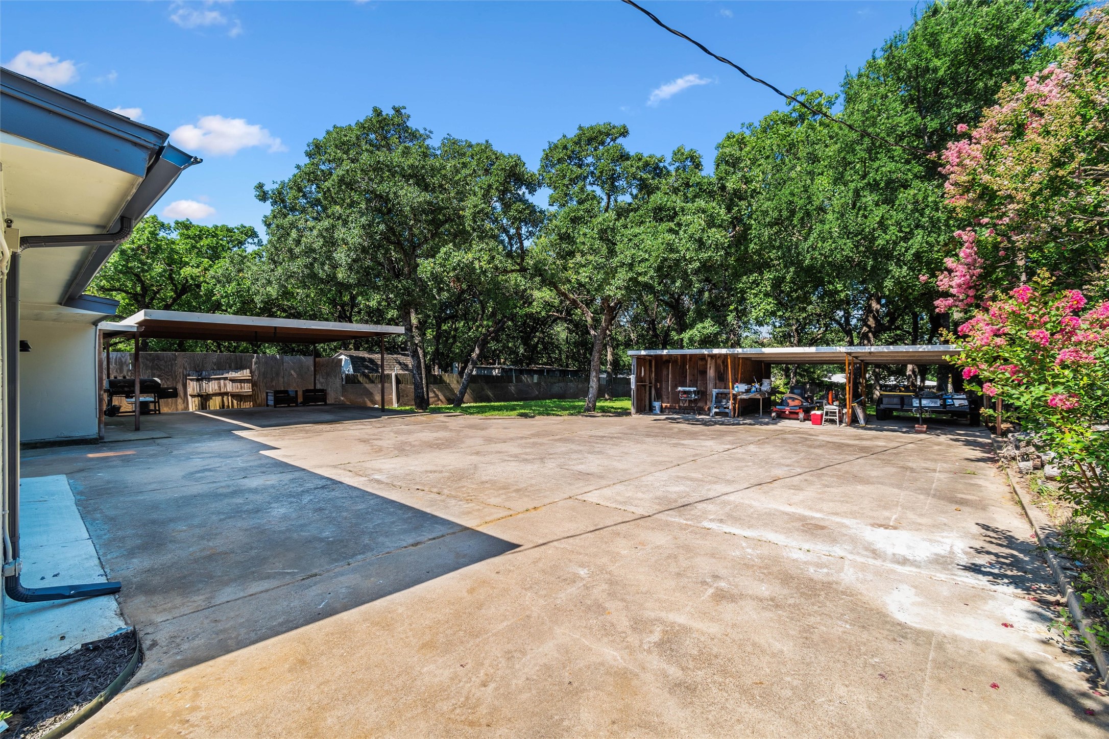 1704 Weiler Boulevard