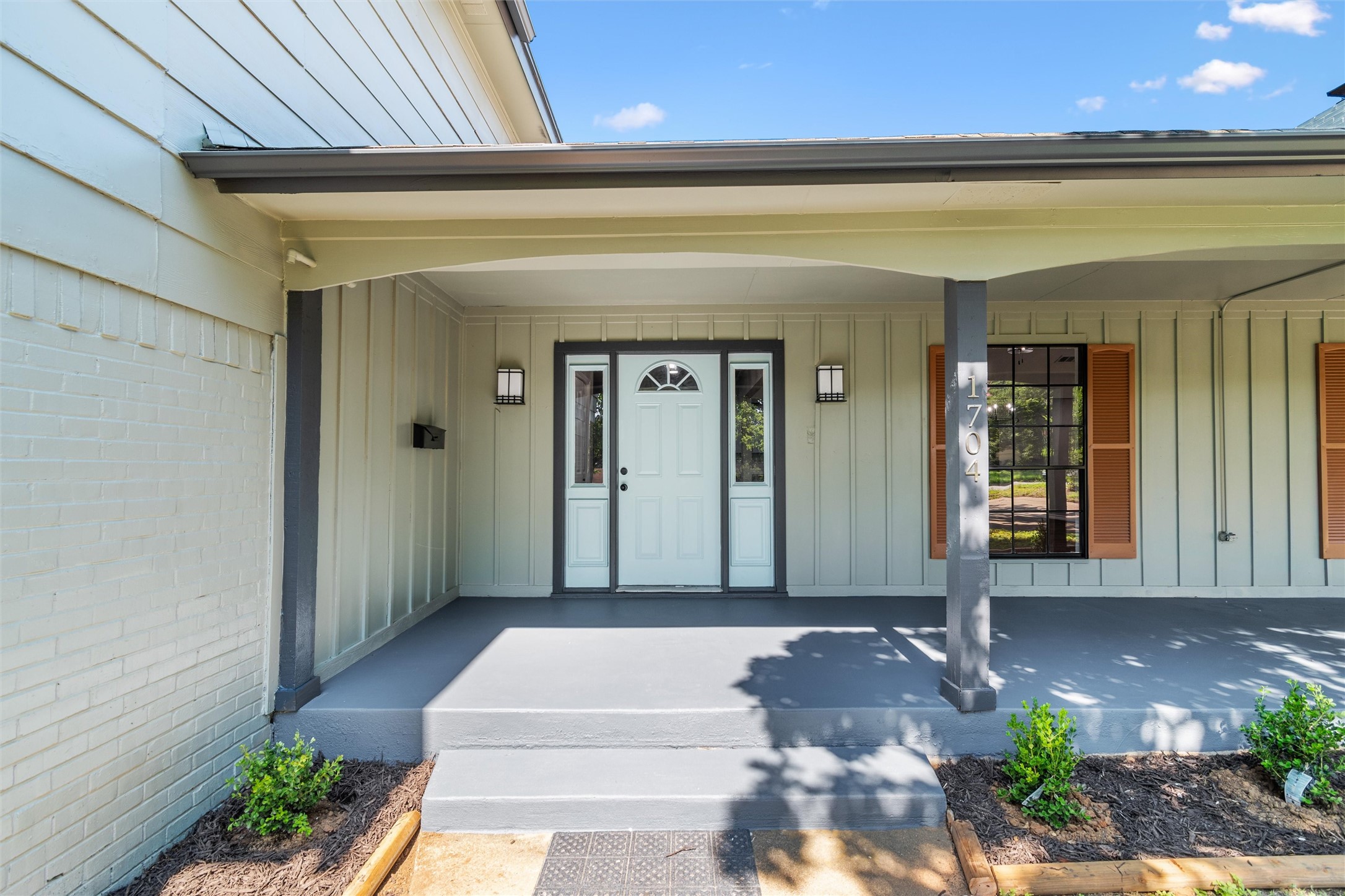 1704 Weiler Boulevard