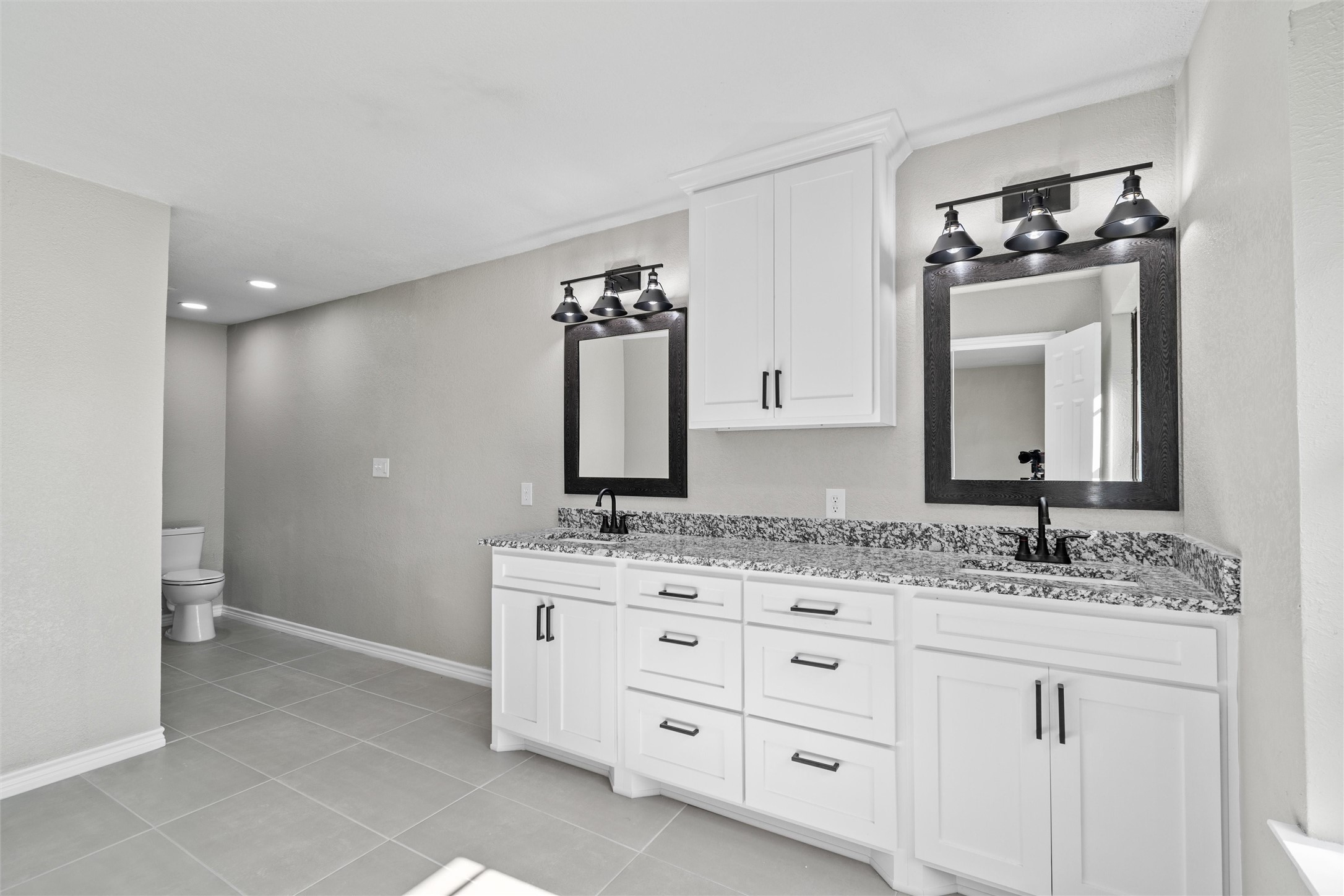 1704 Weiler Boulevard