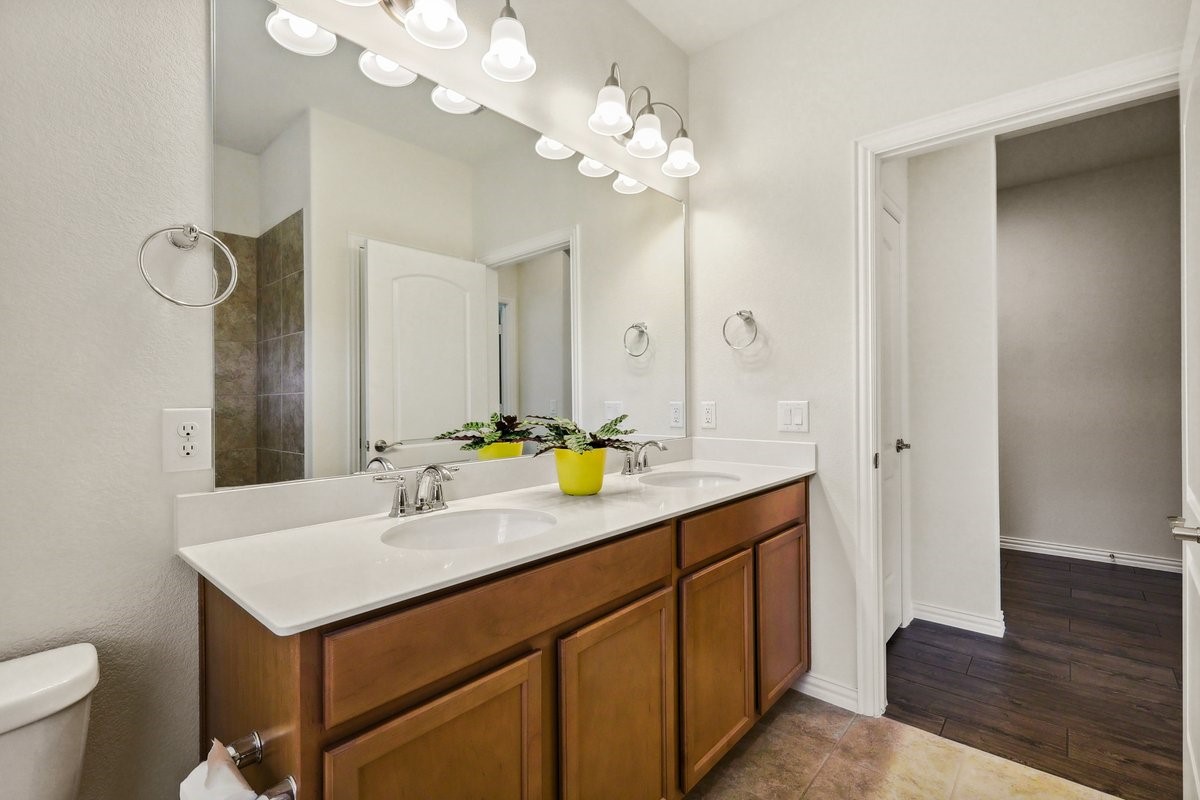 6705 Cedarhurst Court