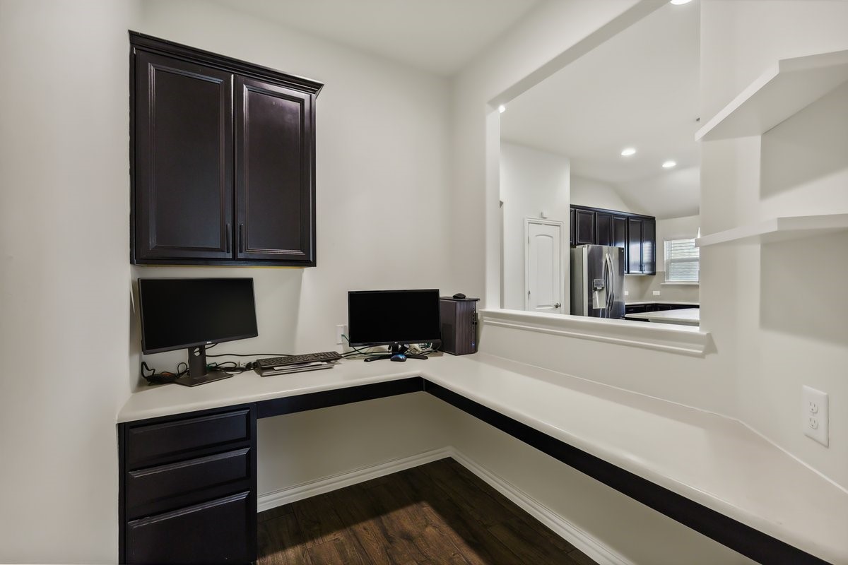 6705 Cedarhurst Court