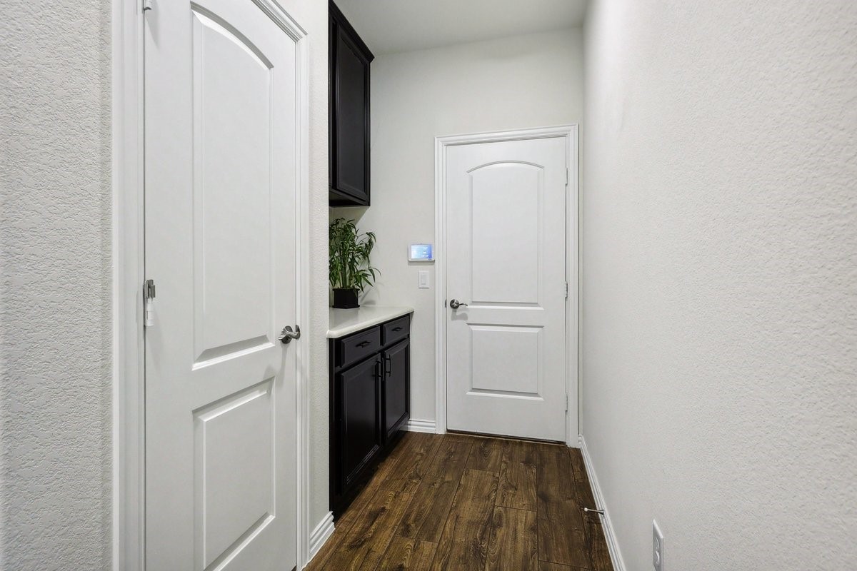 6705 Cedarhurst Court