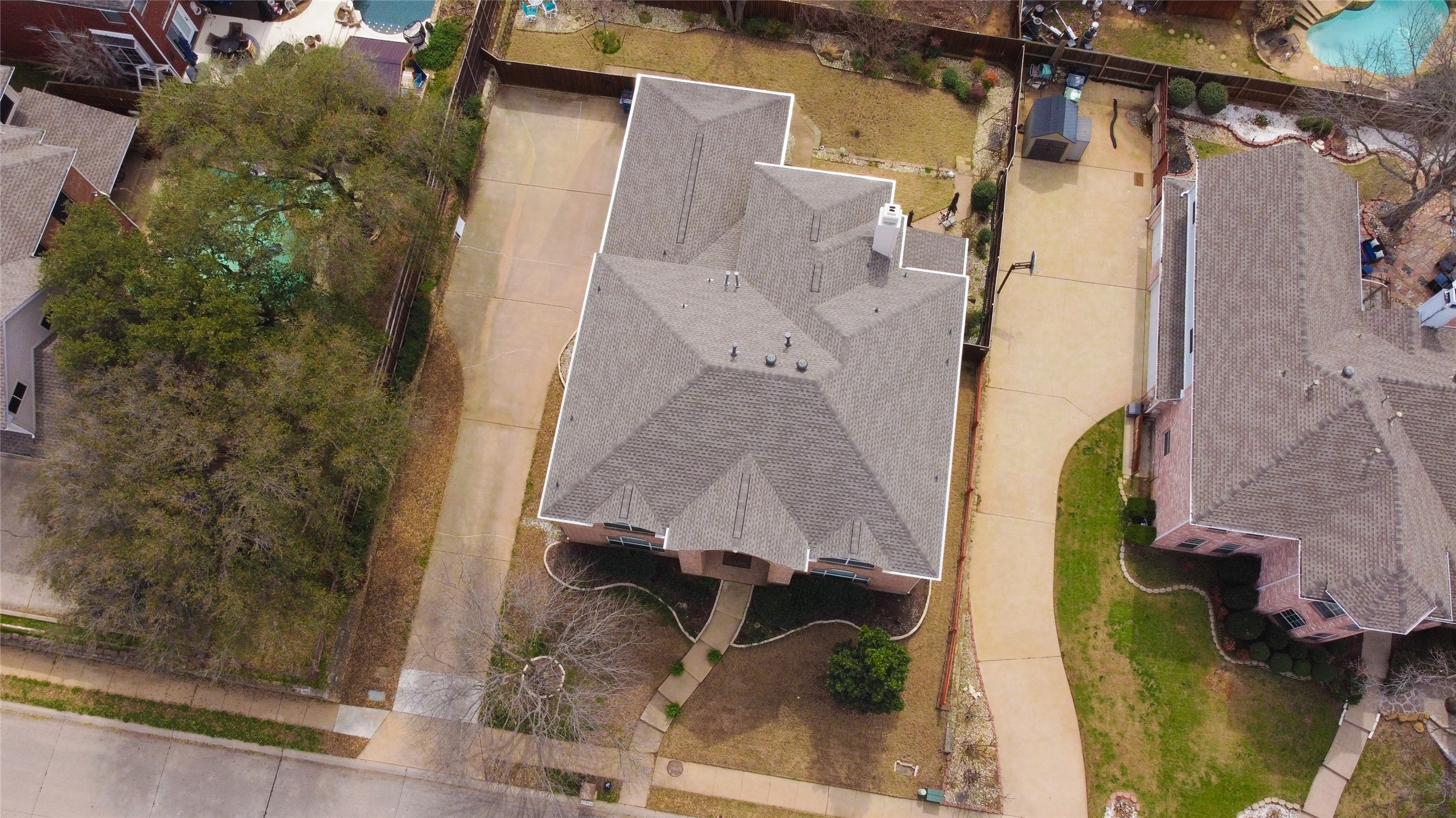 904 Inverness Circle