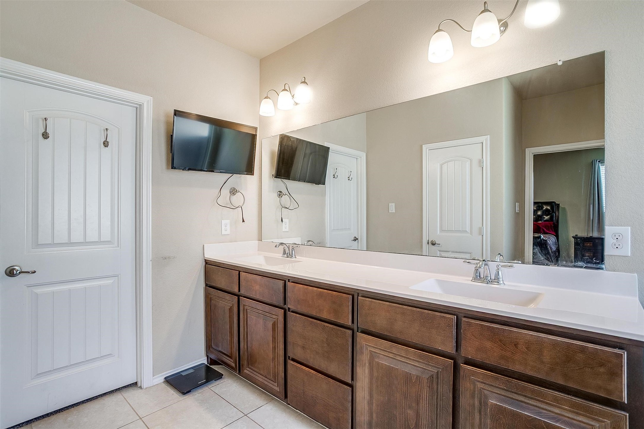 9212 Flying Eagle Lane