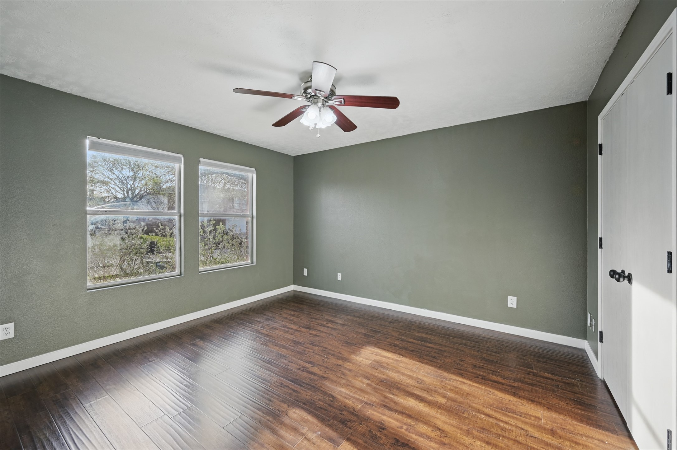 5225 Bedfordshire Drive