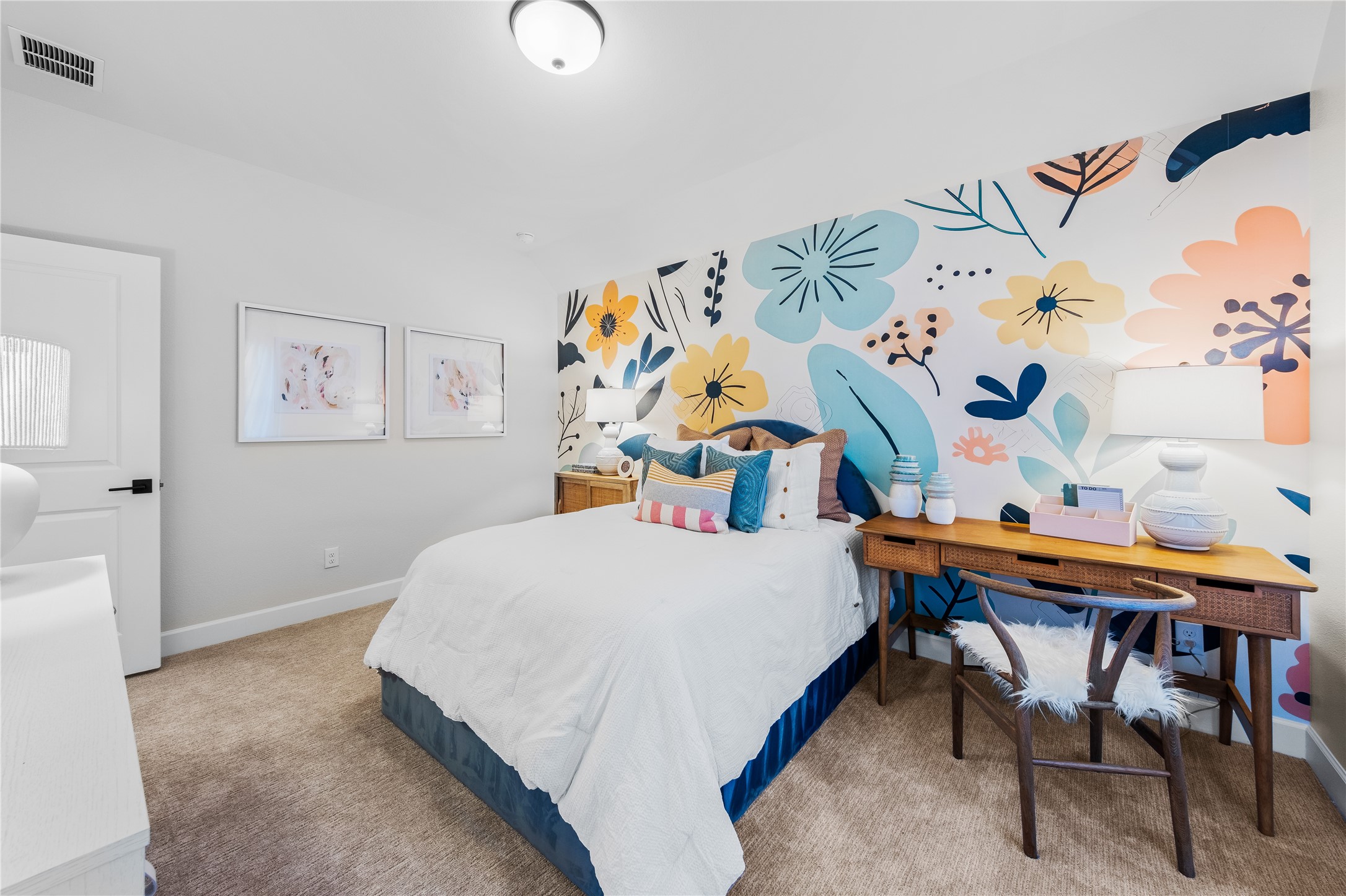 316 Breeds Hill Road