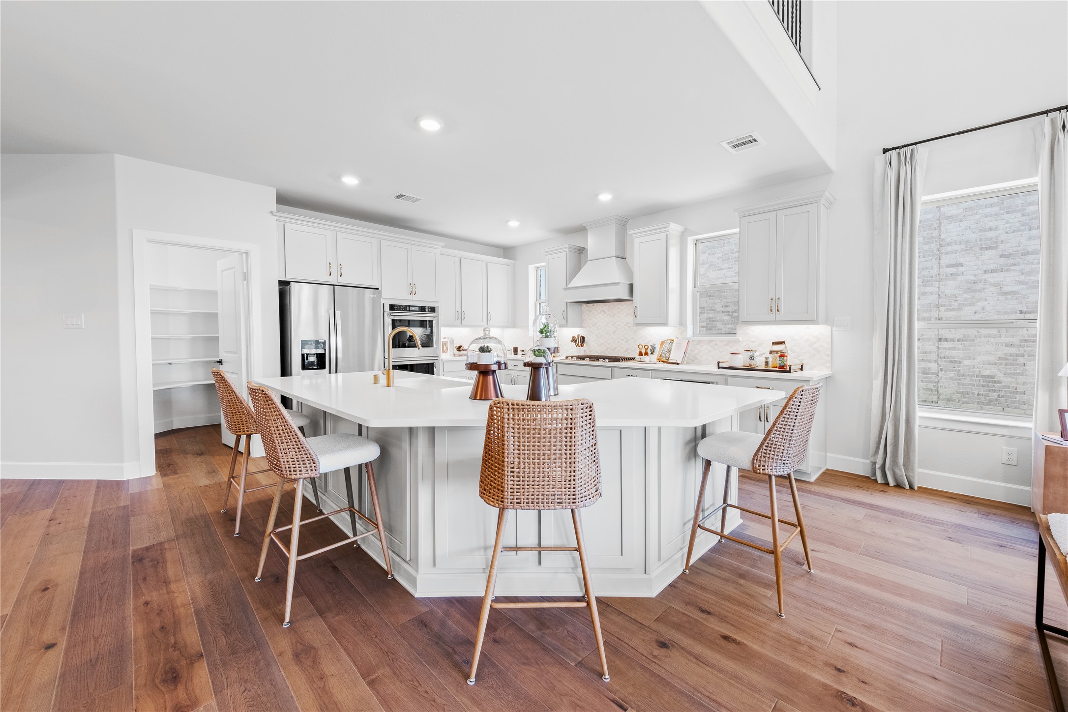 316 Breeds Hill Road