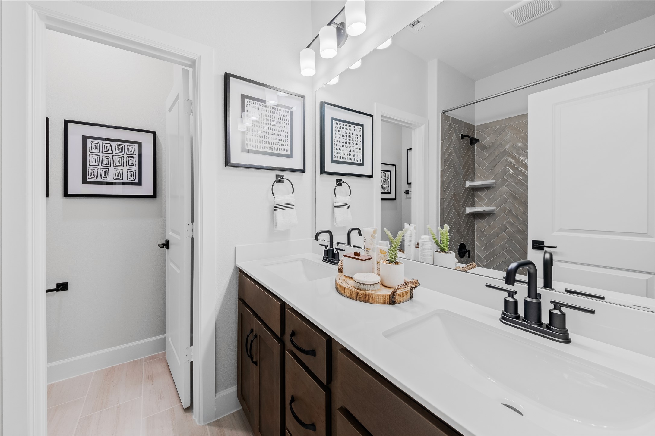 316 Breeds Hill Road