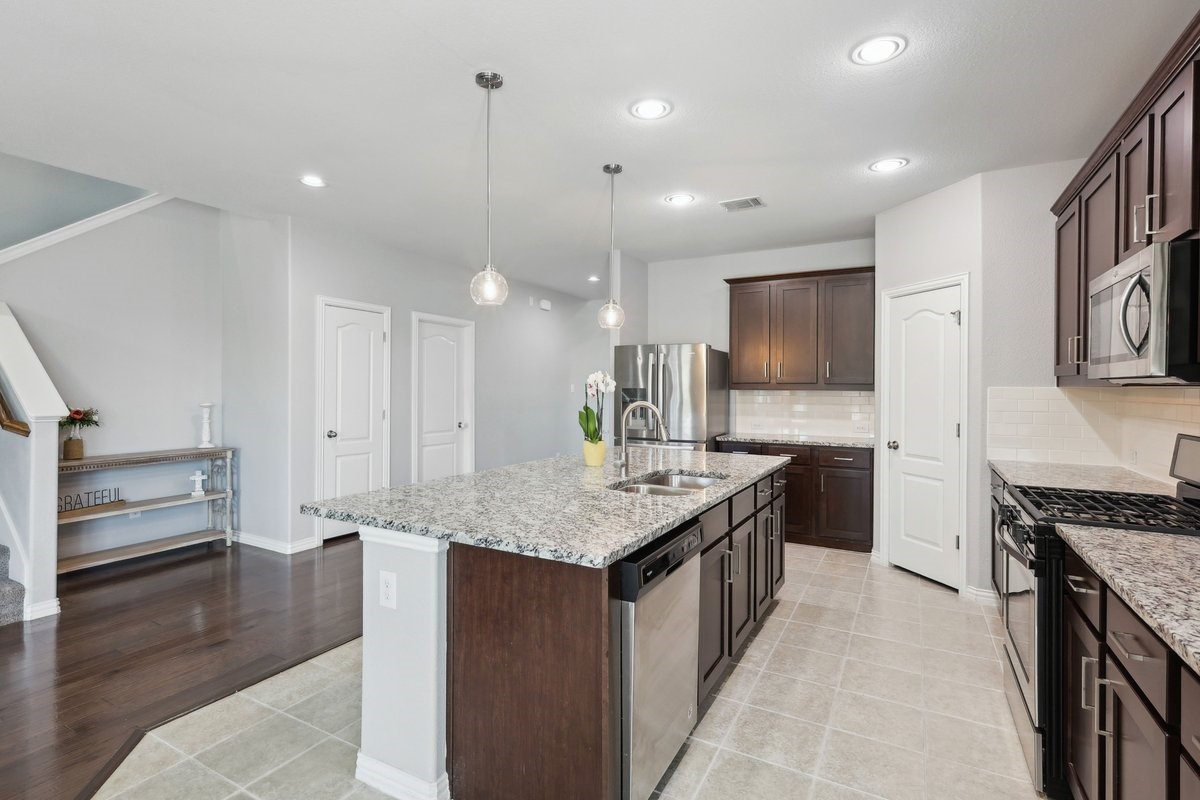 6605 Meandering Creek Drive