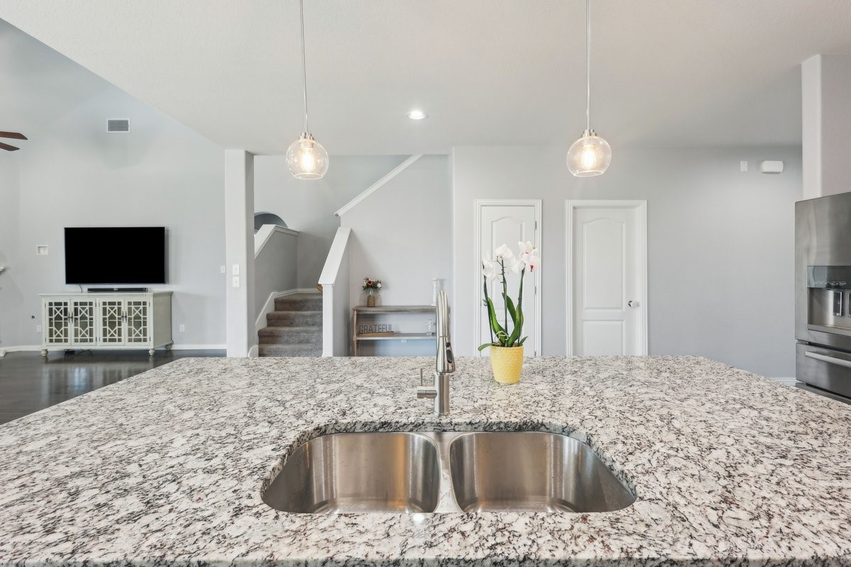 6605 Meandering Creek Drive