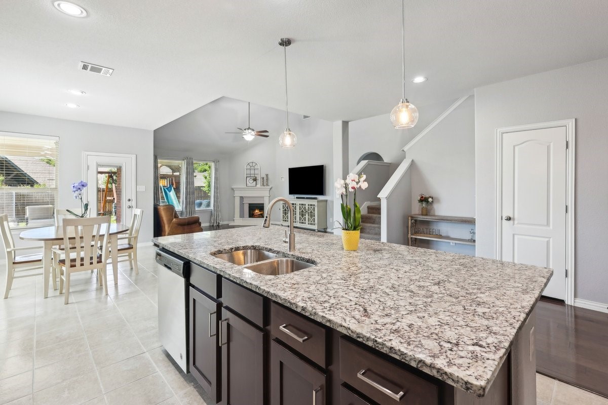 6605 Meandering Creek Drive