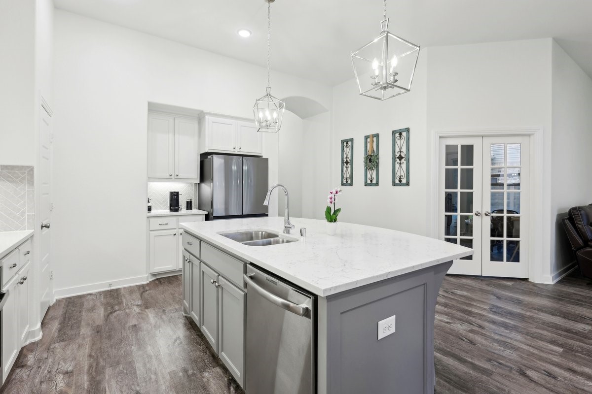 1405 Chickadee Drive