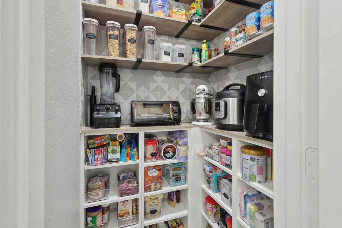 1405 Chickadee Drive