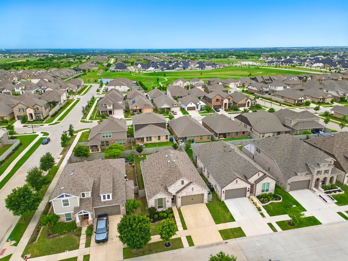 1405 Chickadee Drive