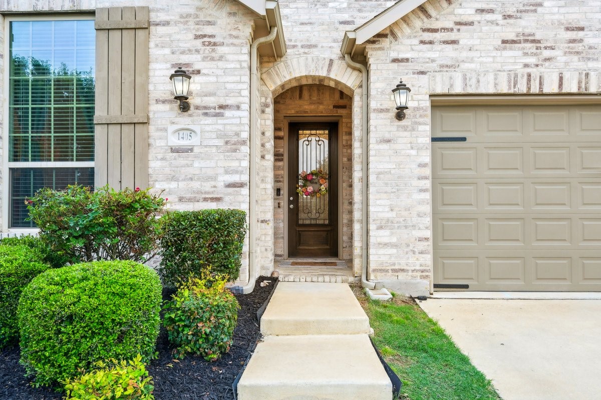 1405 Chickadee Drive