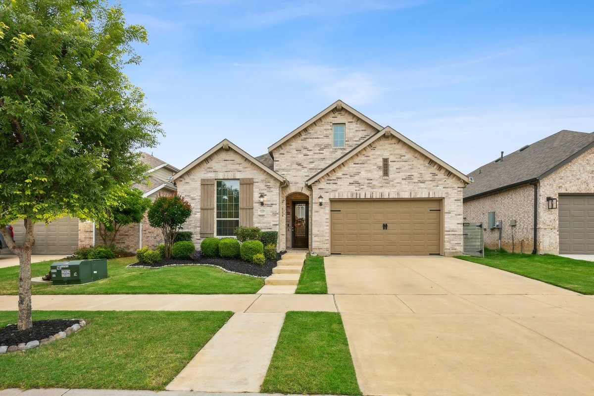 1405 Chickadee Drive