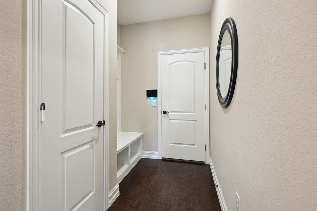 6200 Meandering Creek Drive