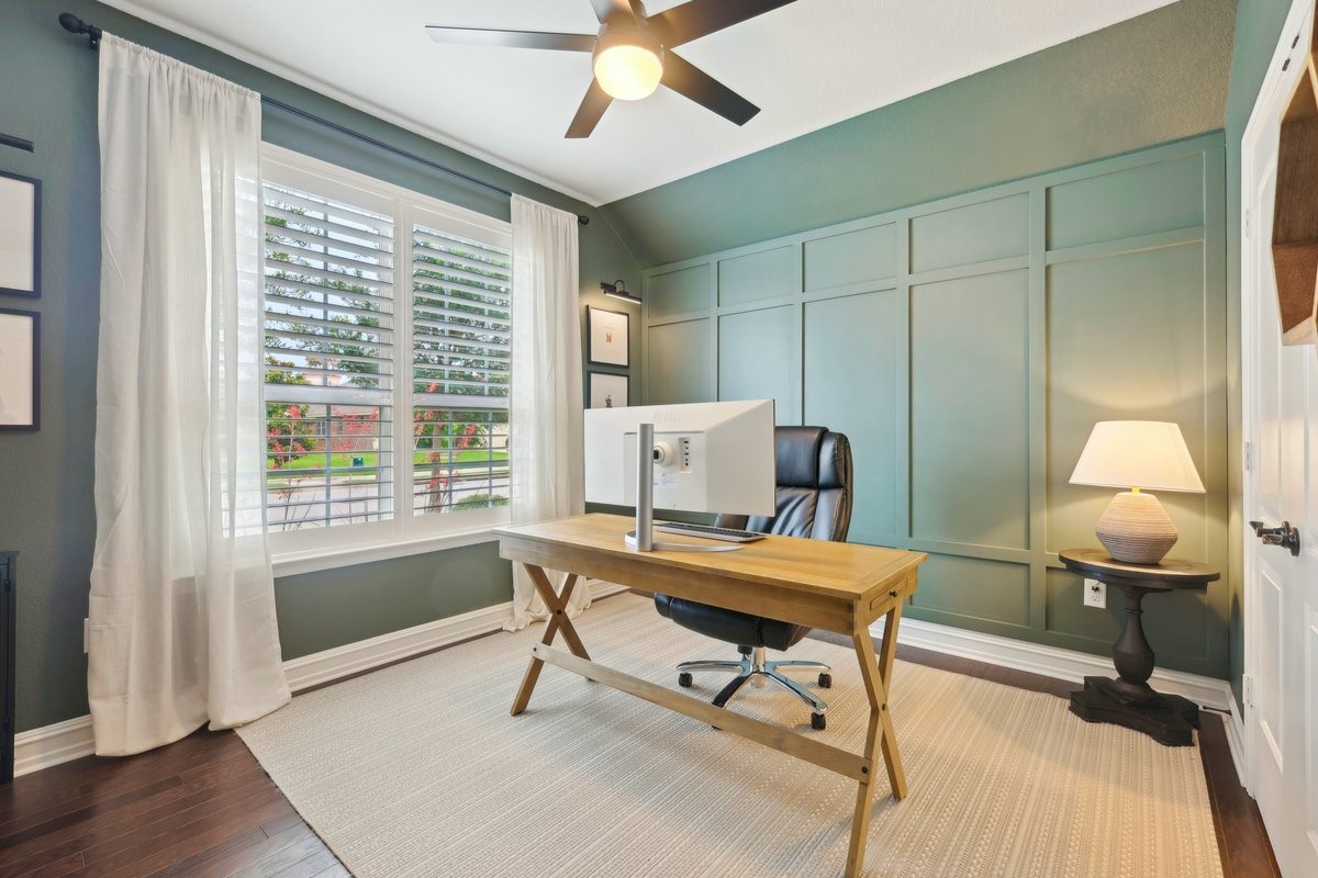 6200 Meandering Creek Drive