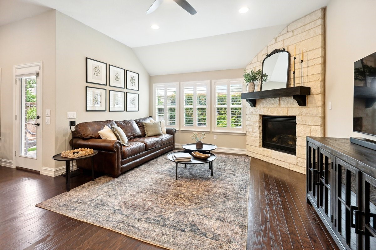 6200 Meandering Creek Drive