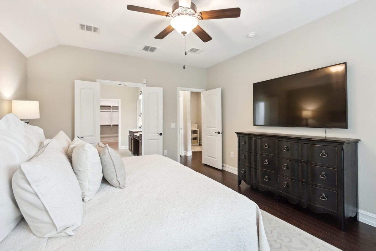 6200 Meandering Creek Drive