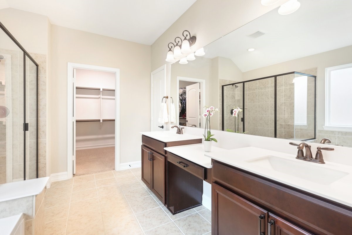 6200 Meandering Creek Drive