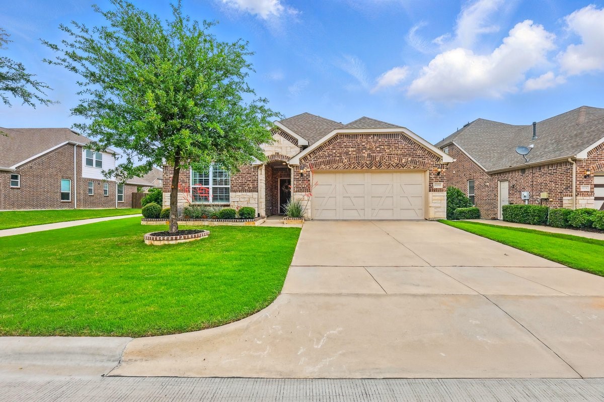 6200 Meandering Creek Drive