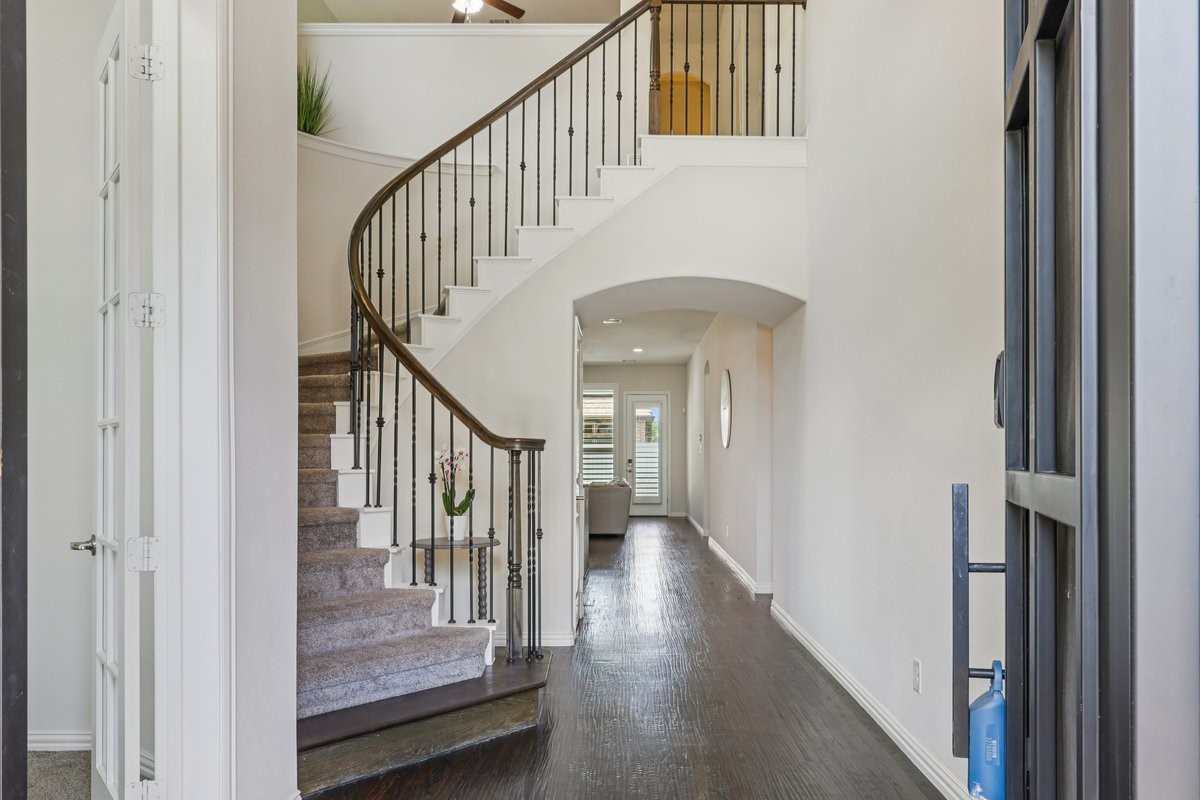 6305 Crossvine Trail