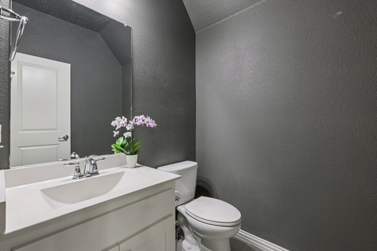 6305 Crossvine Trail