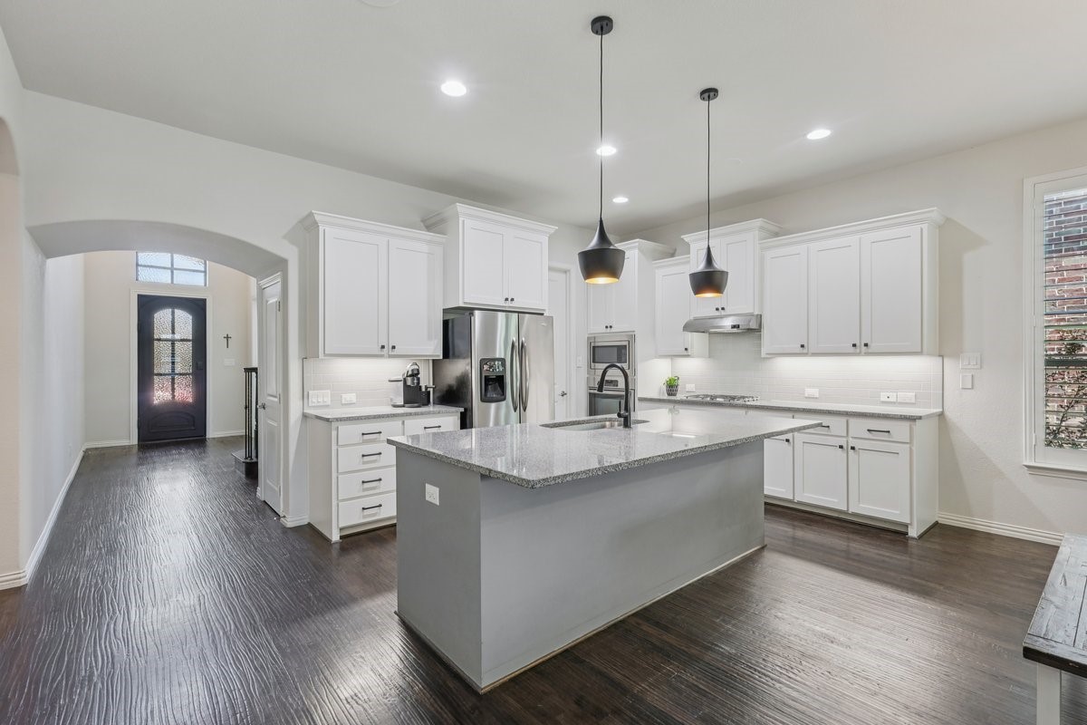 6305 Crossvine Trail