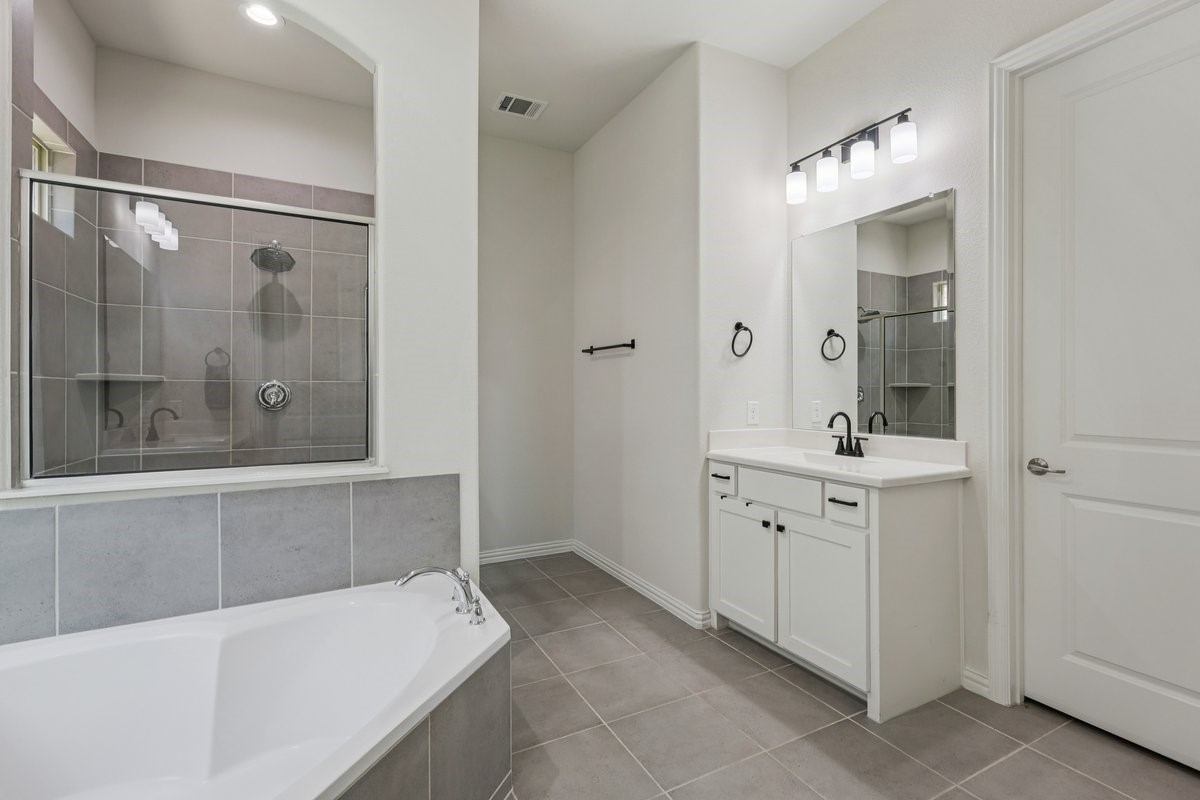 6305 Crossvine Trail