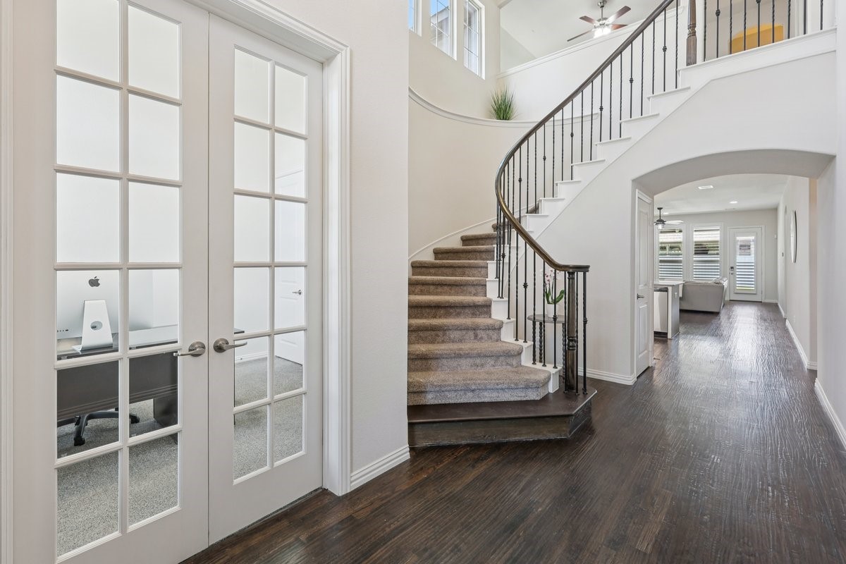 6305 Crossvine Trail