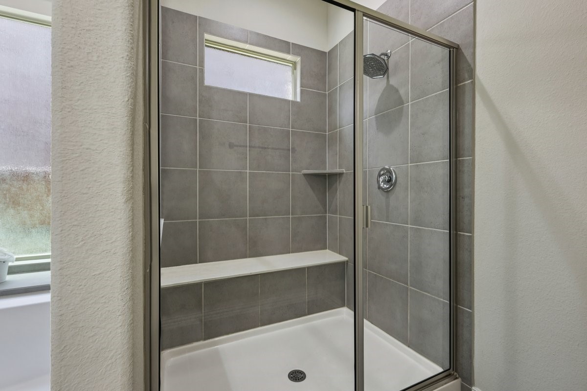 6305 Crossvine Trail