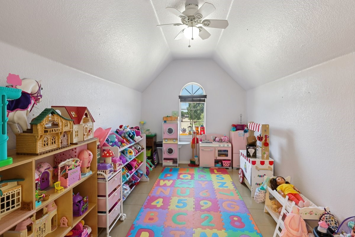 104 Northfield Circle